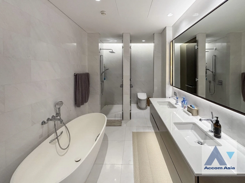 17  2 br Condominium For Sale in Ploenchit ,Bangkok BTS Chitlom at The Residences at Sindhorn Kempinski Hotel Bangkok AA44950