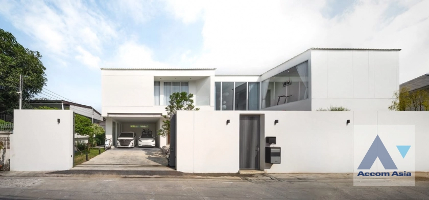 10  3 br House for rent and sale in Lat Phrao ,Bangkok  AA44953