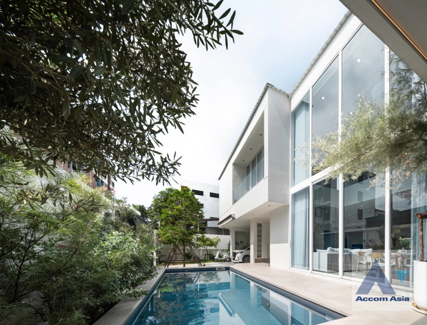  2  3 br House for rent and sale in Lat Phrao ,Bangkok  AA44953