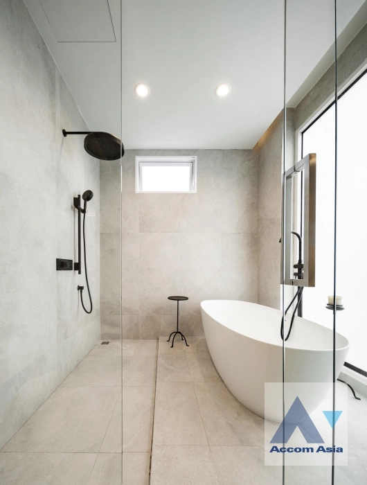 20  3 br House for rent and sale in Lat Phrao ,Bangkok  AA44953