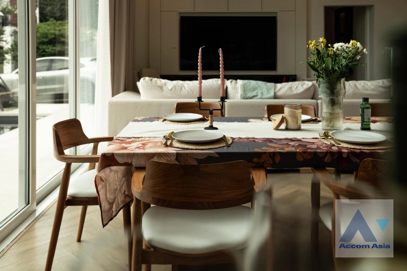 18  3 br House for rent and sale in Lat Phrao ,Bangkok  AA44953