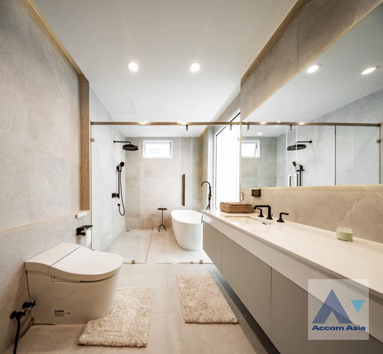 33  3 br House for rent and sale in Lat Phrao ,Bangkok  AA44953