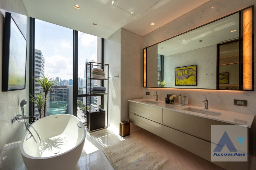 16  3 br Condominium For Sale in Ploenchit ,Bangkok BTS Chitlom at The Residences at Sindhorn Kempinski Hotel Bangkok AA44954