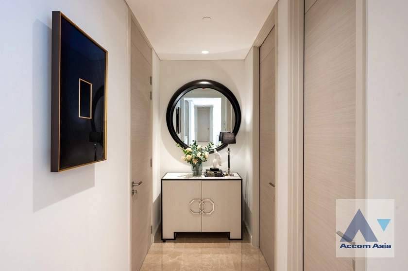 14  3 br Condominium For Sale in Ploenchit ,Bangkok BTS Chitlom at The Residences at Sindhorn Kempinski Hotel Bangkok AA44954