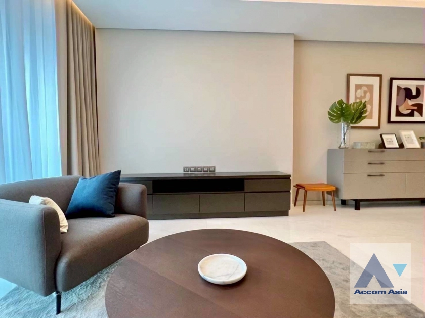 7  2 br Condominium For Rent in Ploenchit ,Bangkok BTS Ploenchit at Sindhorn Tonson AA44964