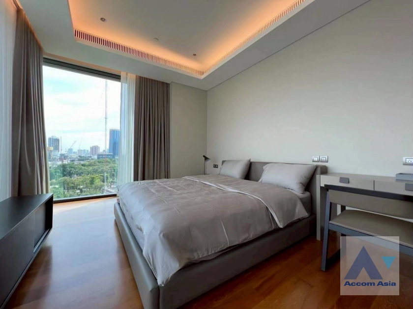 13  2 br Condominium For Rent in Ploenchit ,Bangkok BTS Ploenchit at Sindhorn Tonson AA44964