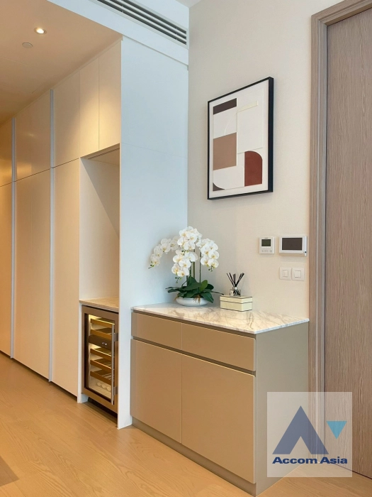 11  1 br Condominium for rent and sale in Ploenchit ,Bangkok BTS Chitlom at Scope Langsuan AA44965