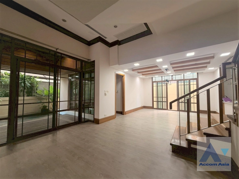 6  4 br House For Rent in Sukhumvit ,Bangkok BTS Phra khanong at Baan Sansiri Sukhumvit 67 AA44968