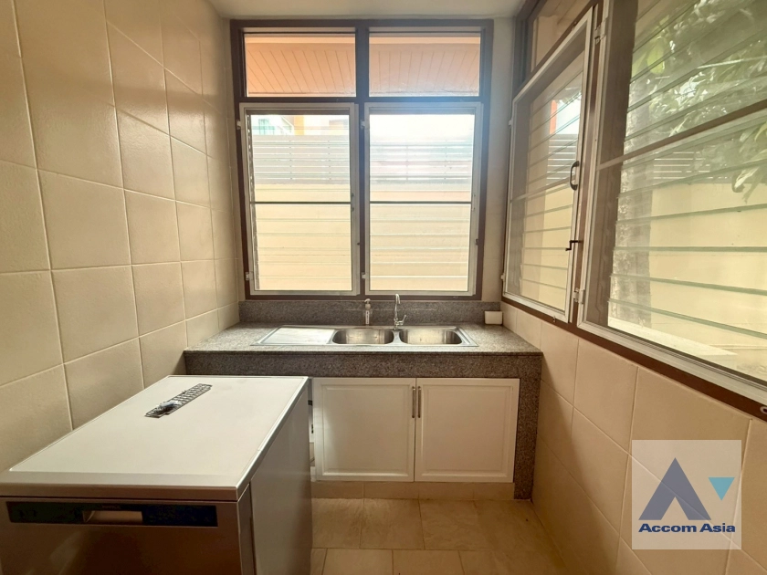 28  4 br House For Rent in Sukhumvit ,Bangkok BTS Phra khanong at Baan Sansiri Sukhumvit 67 AA44968