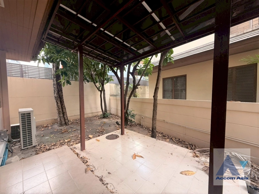 38  4 br House For Rent in Sukhumvit ,Bangkok BTS Phra khanong at Baan Sansiri Sukhumvit 67 AA44968