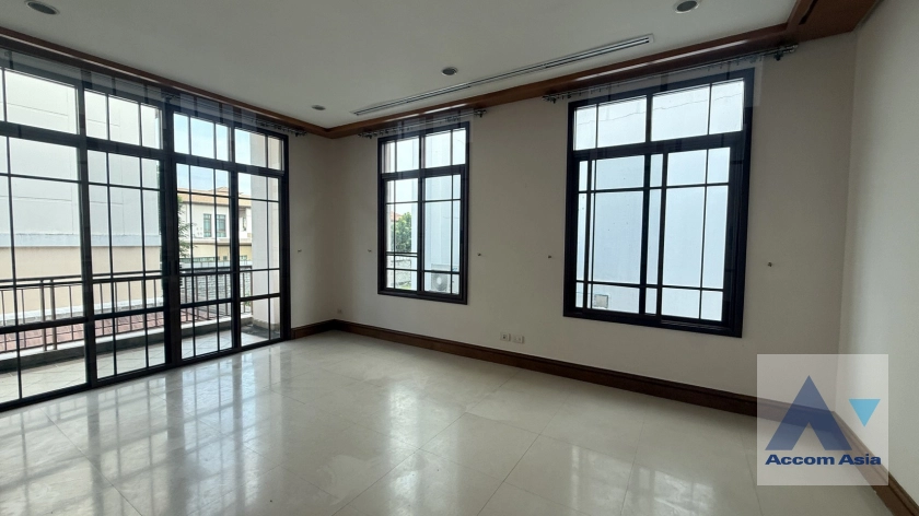 15  4 br House For Rent in Sukhumvit ,Bangkok BTS Phra khanong at Baan Sansiri Sukhumvit 67 AA44968