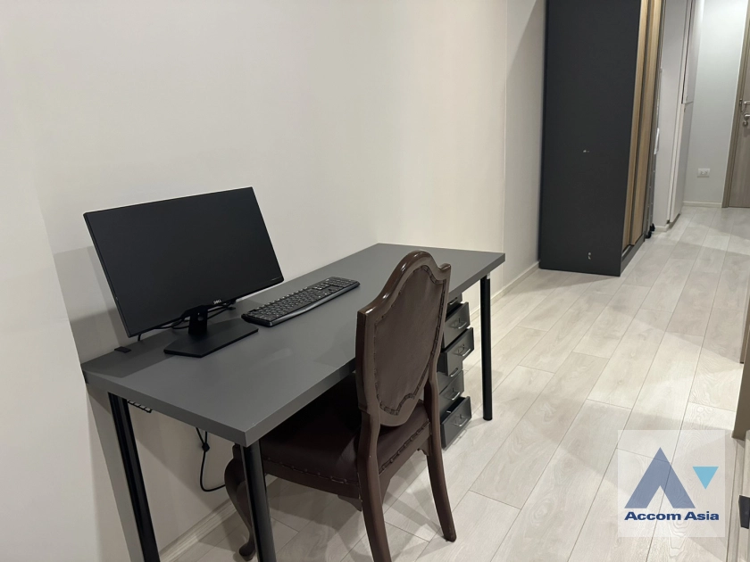 4  2 br Condominium for rent and sale in Ploenchit ,Bangkok BTS Ploenchit at Noble Ploenchit AA44977