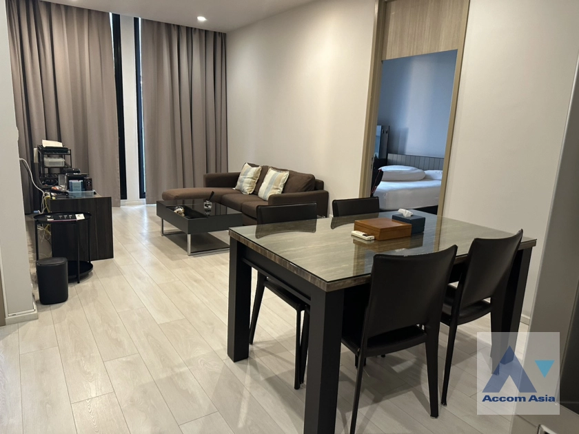 unit 2 Bedrooms  Condominium For Rent & Sale in Ploenchit, Bangkok  near BTS Ploenchit (AA44977)