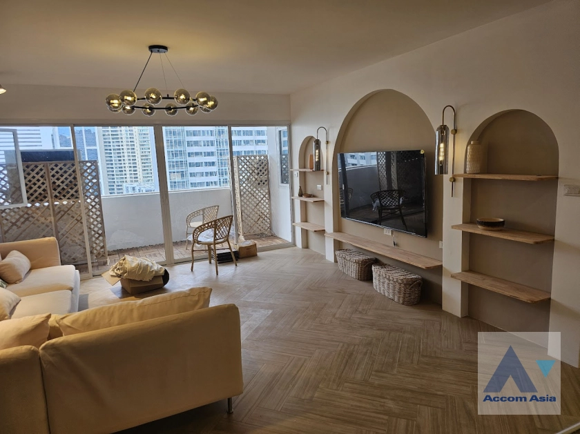 unitPet friendly |  3 Bedrooms  Condominium For Rent & Sale in Sukhumvit, Bangkok  near BTS Asok - MRT Sukhumvit (AA44980)