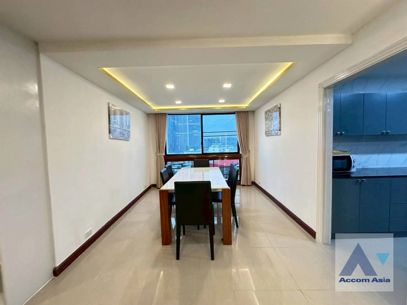 unit 3 Bedrooms  Condominium For Rent & Sale in Sukhumvit, Bangkok  (AA44983)