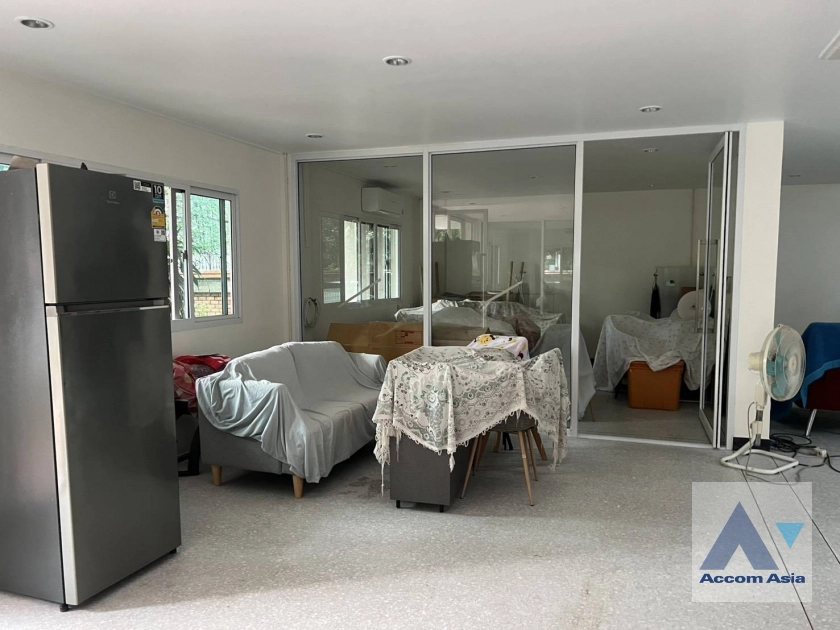  1  Townhouse for rent and sale in Sathorn ,Bangkok  AA44985