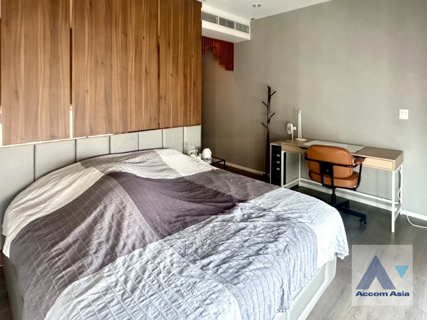 5  2 br Condominium for rent and sale in Sukhumvit ,Bangkok BTS Punnawithi at Whizdom Essence Sukhumvit AA44988