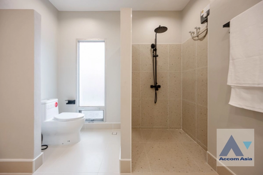 42  5 br House For Sale in Phaholyothin ,Bangkok BTS Mo-Chit AA44989