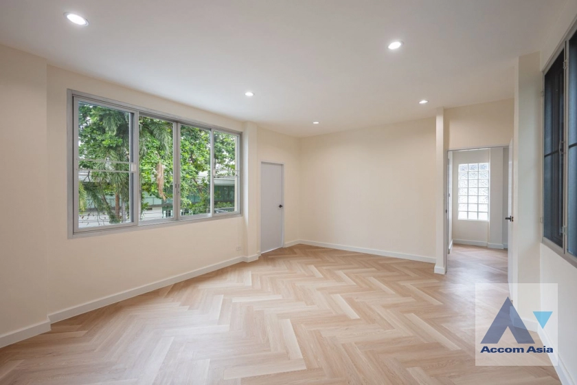 33  5 br House For Sale in Phaholyothin ,Bangkok BTS Mo-Chit AA44989