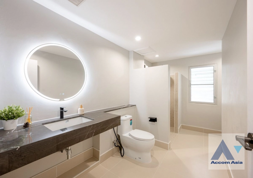 39  5 br House For Sale in Phaholyothin ,Bangkok BTS Mo-Chit AA44989