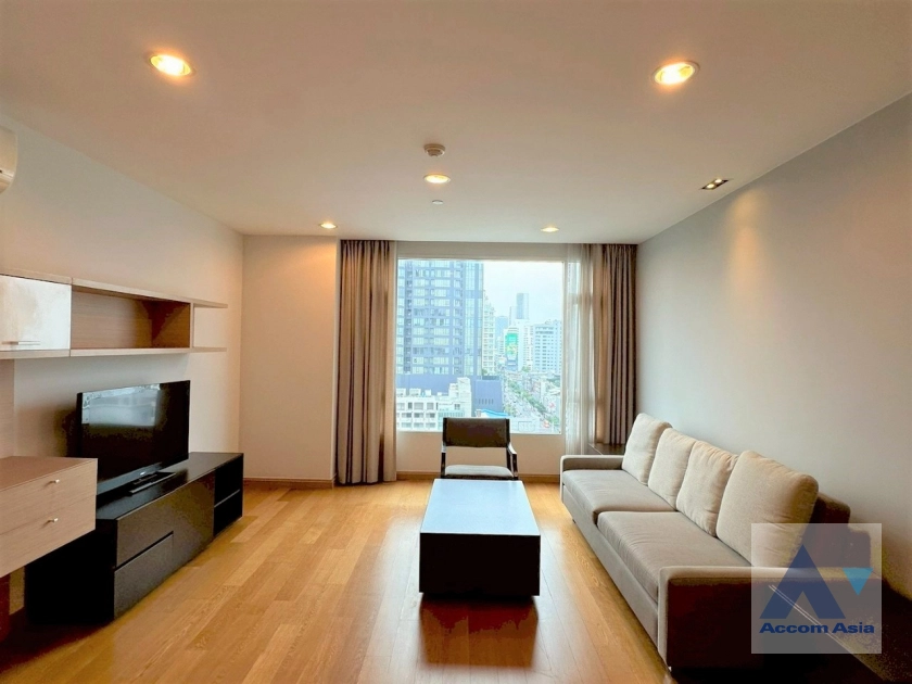 unit 3 Bedrooms  Apartment For Rent in Sukhumvit, Bangkok  near BTS Thong Lo (AA44991)