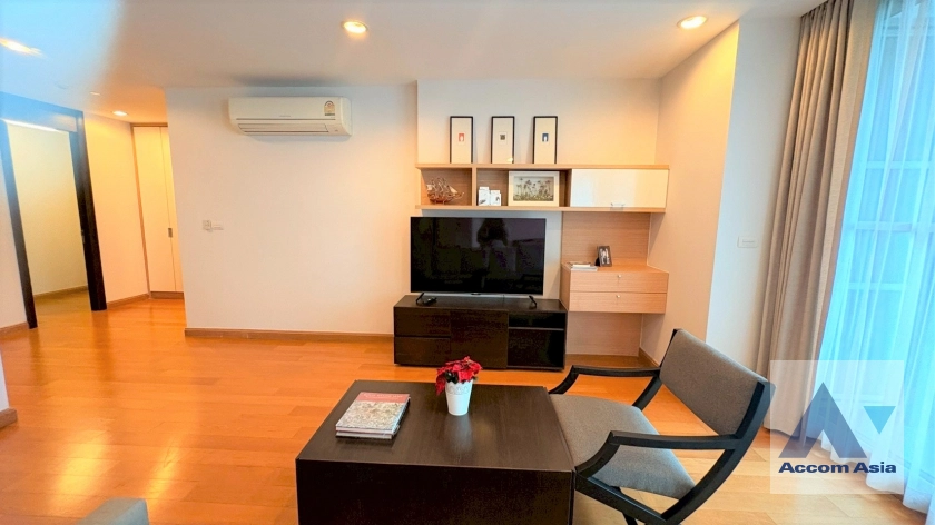 unit 3 Bedrooms  Apartment For Rent in Sukhumvit, Bangkok  near BTS Thong Lo (AA44993)