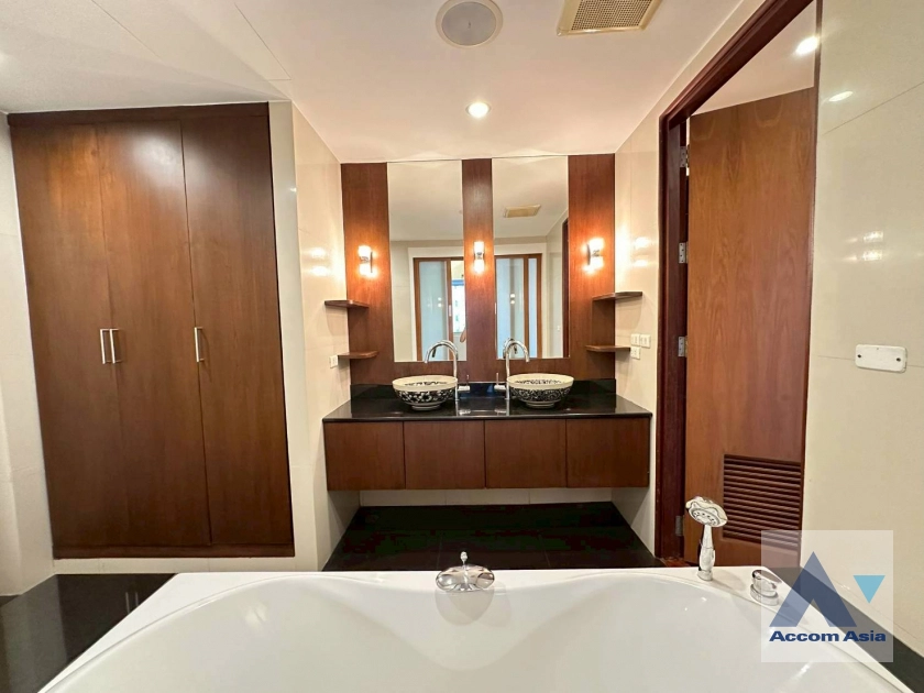 25  3 br Condominium For Rent in Sukhumvit ,Bangkok BTS Phrom Phong at Grand Ville House 1 AA44994