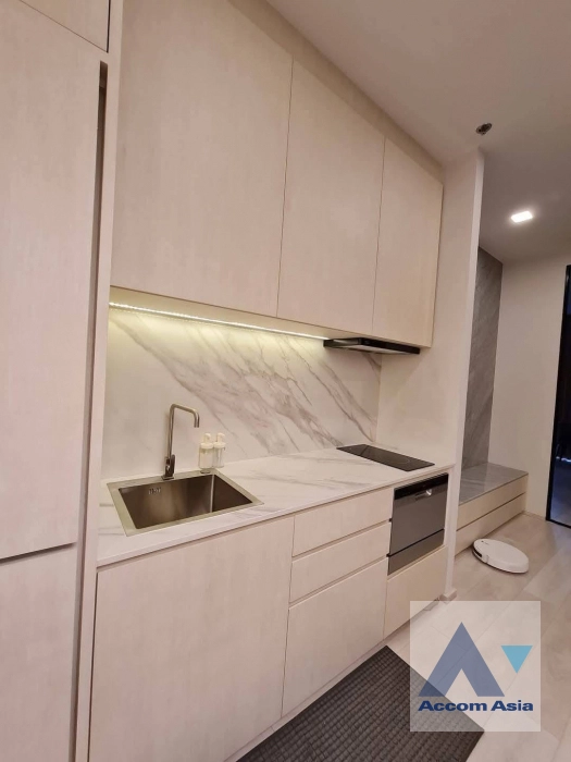 7  1 br Condominium For Rent in Ploenchit ,Bangkok BTS Ploenchit at Noble Ploenchit AA45000