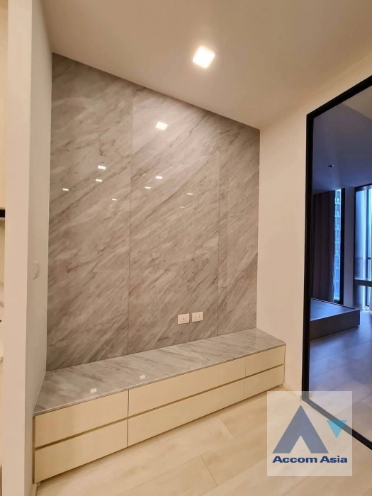 unitFully Furnished |  1 Bedroom  Condominium For Rent in Ploenchit, Bangkok  near BTS Ploenchit (AA45000)