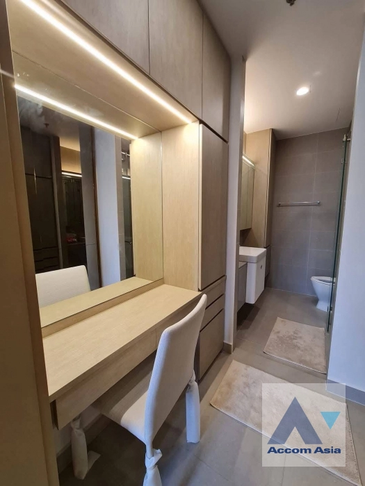 14  1 br Condominium For Rent in Ploenchit ,Bangkok BTS Ploenchit at Noble Ploenchit AA45000