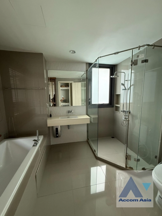 4  2 br Condominium For Rent in Sukhumvit ,Bangkok BTS Ekkamai at Rhythm Sukhumvit 42 AA45003