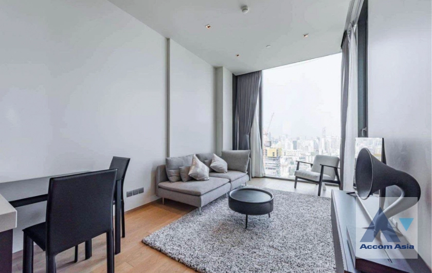 unit 1 Bedroom  Condominium For Rent & Sale in Ploenchit, Bangkok  near BTS Chitlom (AA45005)