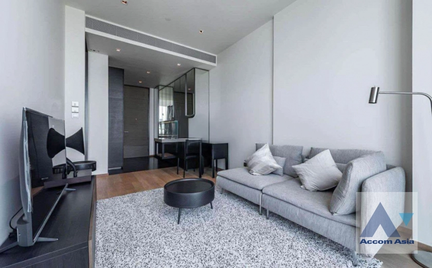 unit 1 Bedroom  Condominium For Rent & Sale in Ploenchit, Bangkok  near BTS Chitlom (AA45005)
