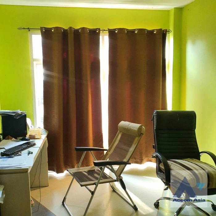  1  4 br House For Rent in Phaholyothin ,Bangkok BTS Saphan-Kwai AA45009