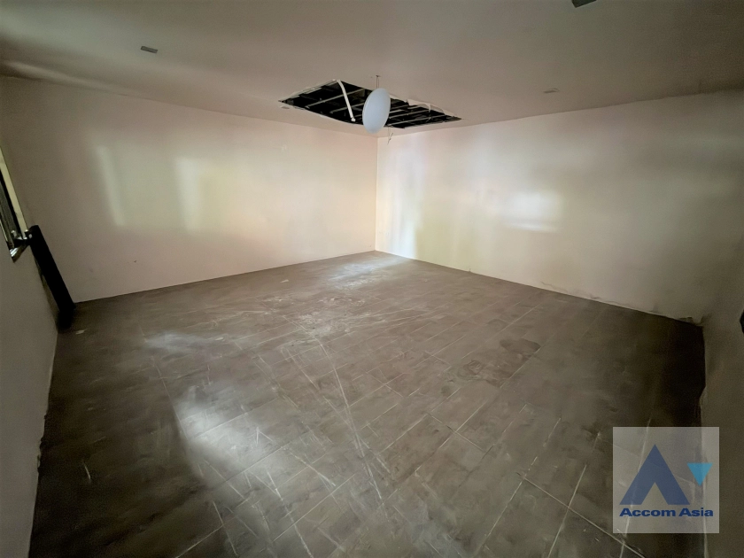 5  6 br House For Rent in Sathorn ,Bangkok BTS Saint Louis AA45010