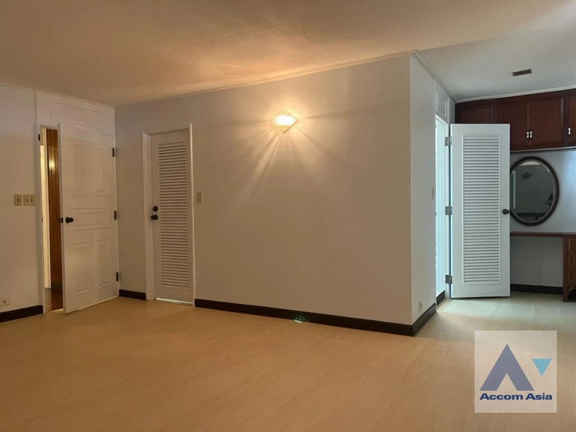 6  3 br Condominium For Sale in Sukhumvit ,Bangkok BTS Ekkamai at Tai Ping Tower AA45012