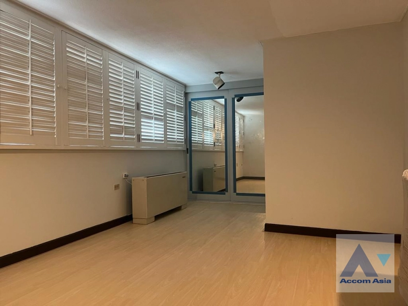 8  3 br Condominium For Sale in Sukhumvit ,Bangkok BTS Ekkamai at Tai Ping Tower AA45012