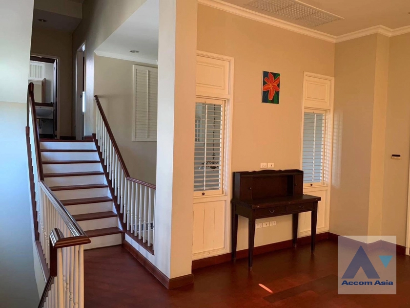 6  4 br Townhouse For Rent in Sukhumvit ,Bangkok BTS Udomsuk at Ravipa Village AA45015