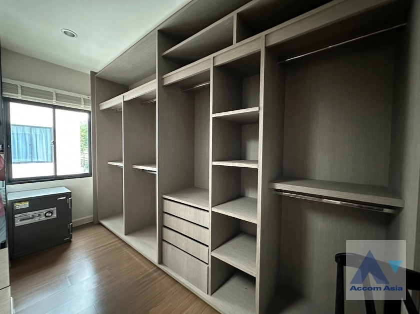 13  5 br House for rent and sale in Pattanakarn ,Bangkok  at House AA45019