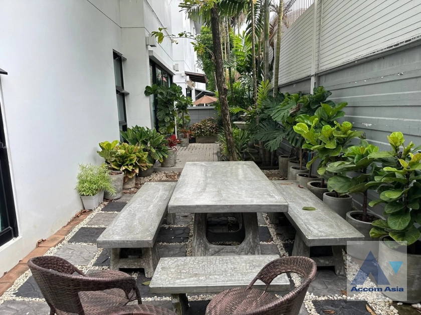 17  5 br House for rent and sale in Pattanakarn ,Bangkok  at House AA45019