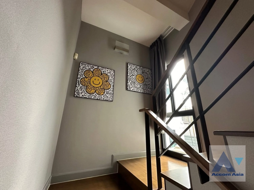 6  5 br House for rent and sale in Pattanakarn ,Bangkok  at House AA45019