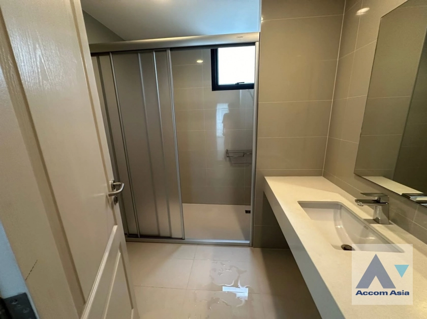 16  5 br House for rent and sale in Pattanakarn ,Bangkok  at House AA45019