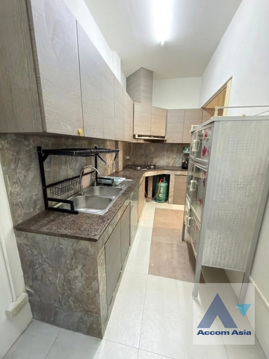  1  3 br House For Rent in Pattanakarn ,Bangkok  AA45025