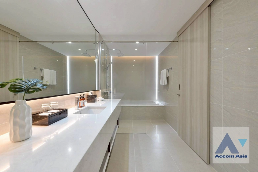 12  2 br Apartment For Rent in Sukhumvit ,Bangkok BTS Asok at New Modern Apartment 750m from Asok Interchange AA45027