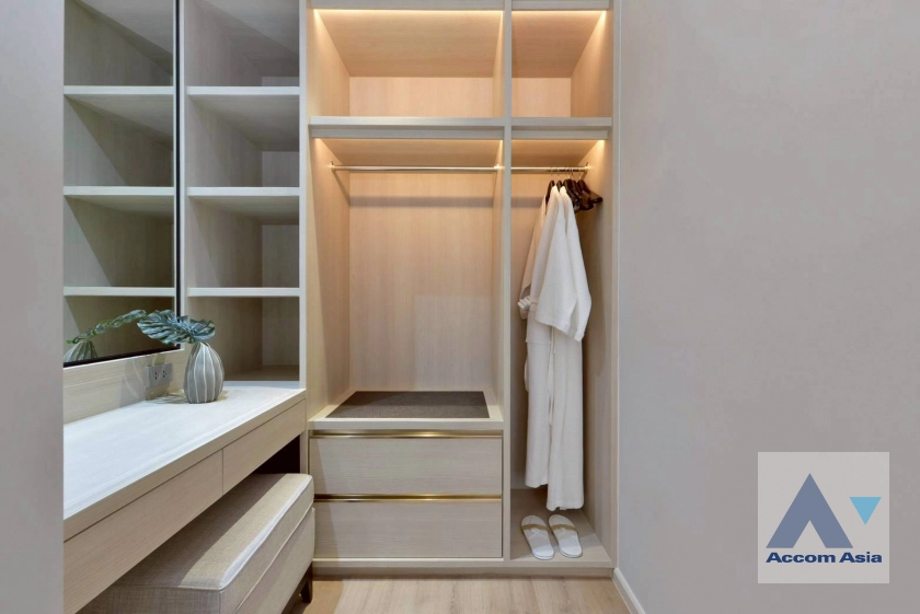 10  2 br Apartment For Rent in Sukhumvit ,Bangkok BTS Asok at New Modern Apartment 750m from Asok Interchange AA45027