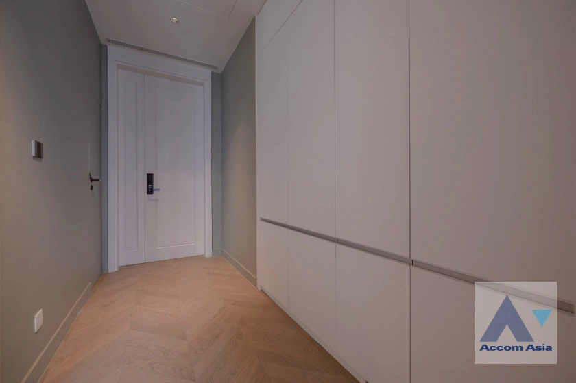 21  2 br Condominium For Sale in Ploenchit ,Bangkok MRT Lumphini at ONE Bangkok AA45028