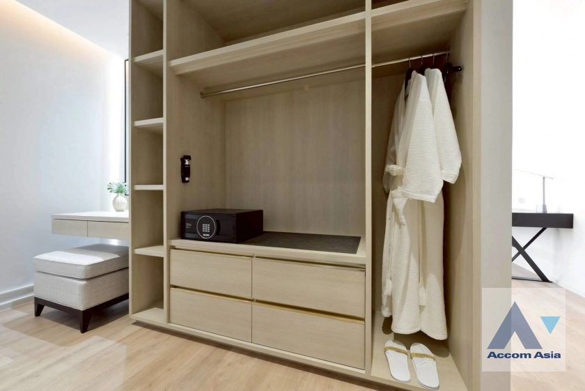 5  2 br Apartment For Rent in Sukhumvit ,Bangkok BTS Asok at New Modern Apartment 750m from Asok Interchange AA45030