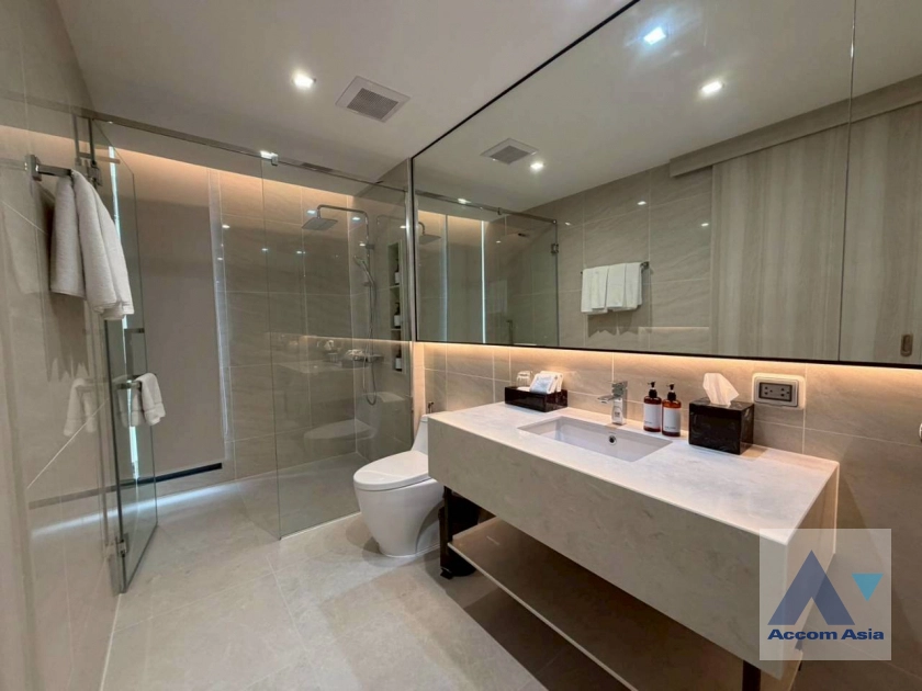 9  3 br Apartment for rent and sale in Sukhumvit ,Bangkok BTS Asok at New Modern Apartment 750m from Asok Interchange AA45031