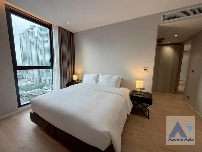 8  3 br Apartment for rent and sale in Sukhumvit ,Bangkok BTS Asok at New Modern Apartment 750m from Asok Interchange AA45031