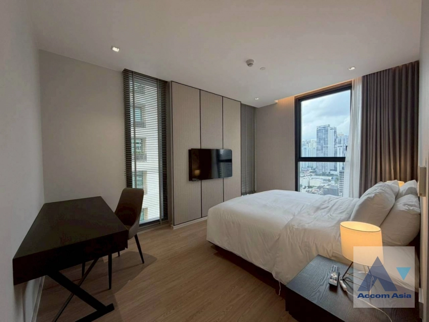 7  3 br Apartment for rent and sale in Sukhumvit ,Bangkok BTS Asok at New Modern Apartment 750m from Asok Interchange AA45031